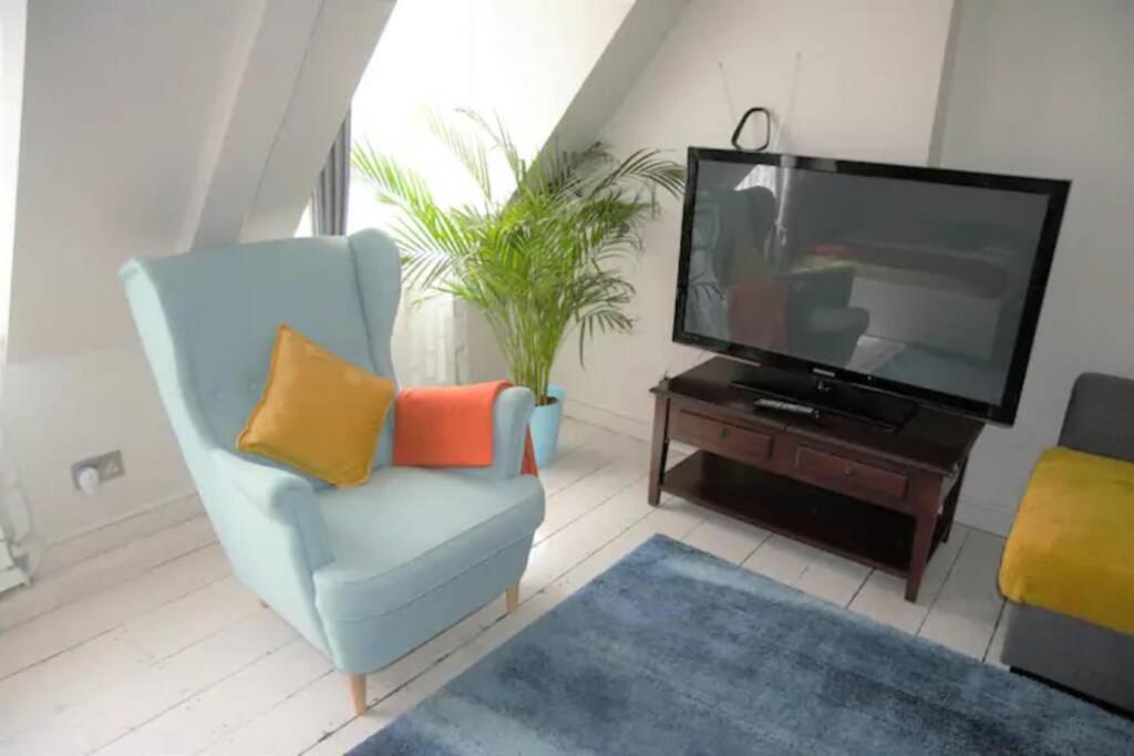Fabulous Duplex Flat In Covent Garden - 2 Bedroom Apartment London